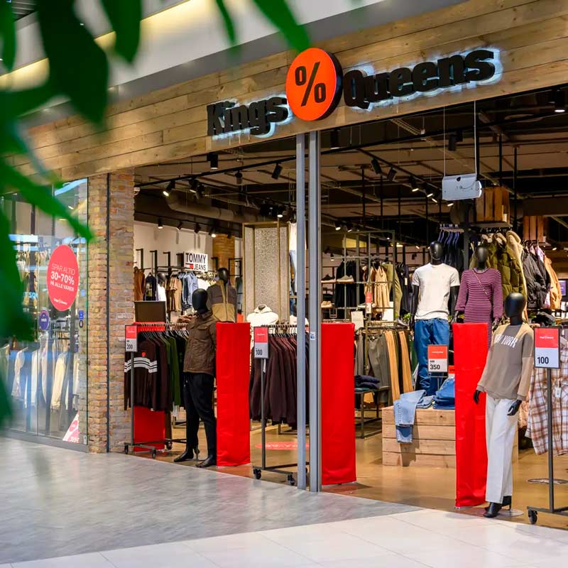 Kings & Queens outlet butik i Copenhagen Designer Outlet. 